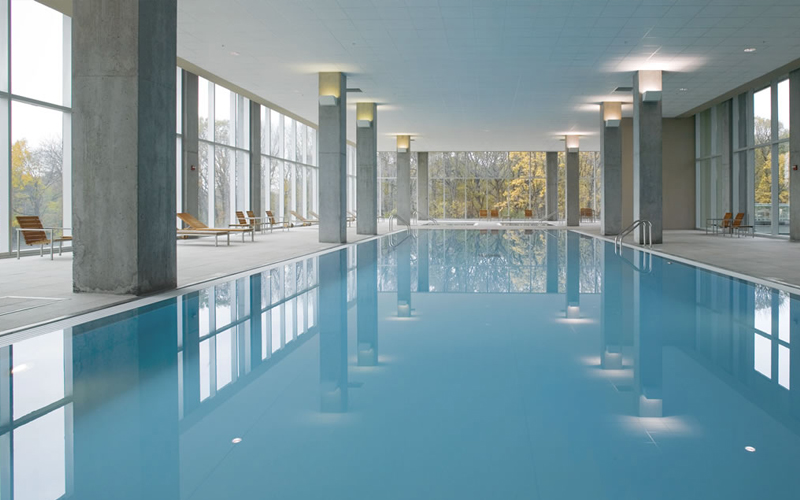 North Shore luxury apartments with pool